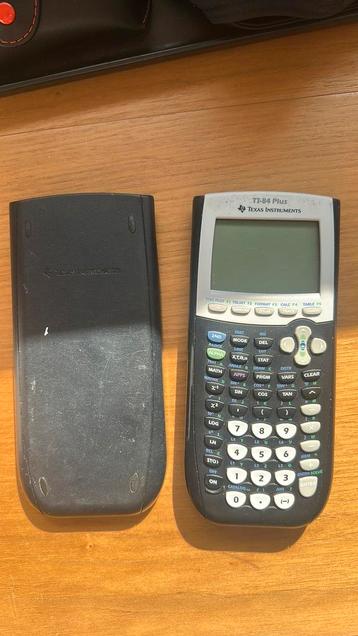 Ti 84 plus met doos zonder kabel voor computer beschikbaar voor biedingen