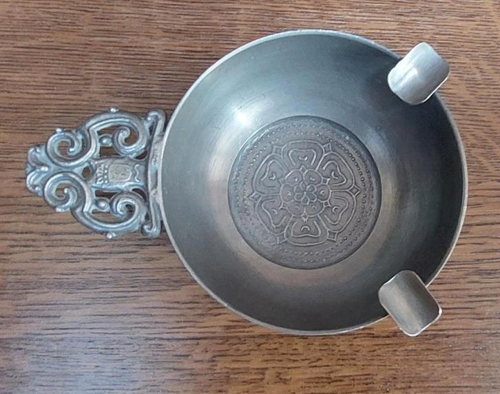 Tinnen asbak - In uitstekende staat - € 15, Antiek en Kunst, Antiek | Tin, Ophalen of Verzenden