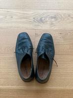 Chaussures noires en cuir Thomas Stanford, Gedragen, Thomas Stanford, Veterschoenen