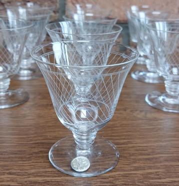 10 gestreepte kristallen glazen - BLS - 7 x 8 cm - € 40 beschikbaar voor biedingen