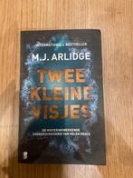 Twee kleine visjes - M.J. Arlidge, Boeken, Ophalen of Verzenden, Zo goed als nieuw, M.J. Arlidge, België