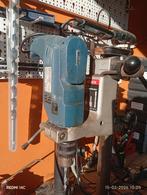 Zeer goede kolomboor, Ophalen