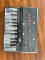 Microfreak + Dustcover, Musique & Instruments, Équipement Midi, Enlèvement ou Envoi, Comme neuf