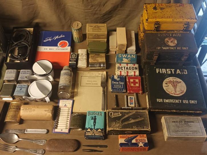 US WW2 dubbel uit mijn verzameling medic en andere, Verzamelen, Militaria | Tweede Wereldoorlog, Landmacht, Overige typen, Ophalen of Verzenden