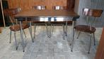 Table vintage (cuisine) + 4 chaises, Rectangulaire, Autres matériaux, Enlèvement, Utilisé