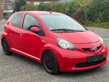 Toyota Aygo 1.0i met AIRCO beschikbaar voor biedingen