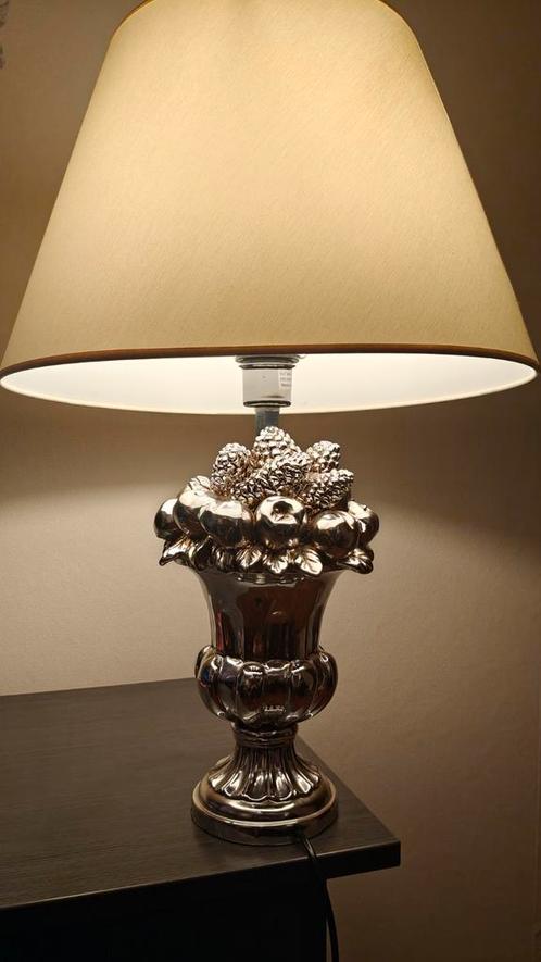 Tafellamp met speciale ontwerp, Huis en Inrichting, Lampen | Tafellampen, Gebruikt, 50 tot 75 cm, Ophalen