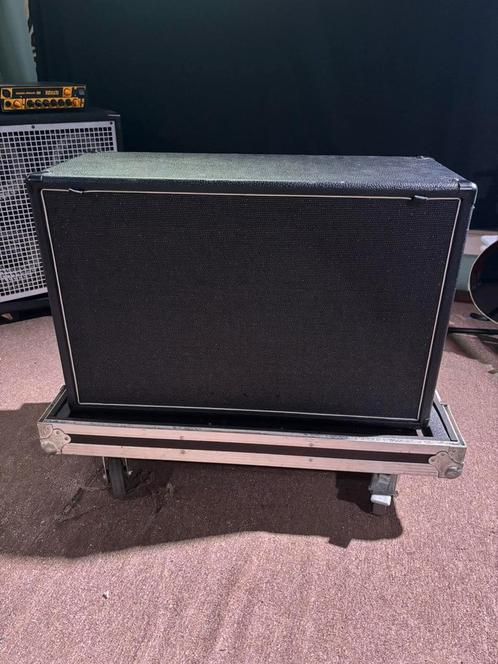 Guitar Cab with Flightcase, Muziek en Instrumenten, Versterkers | Bas en Gitaar, Zo goed als nieuw, Gitaar, Ophalen