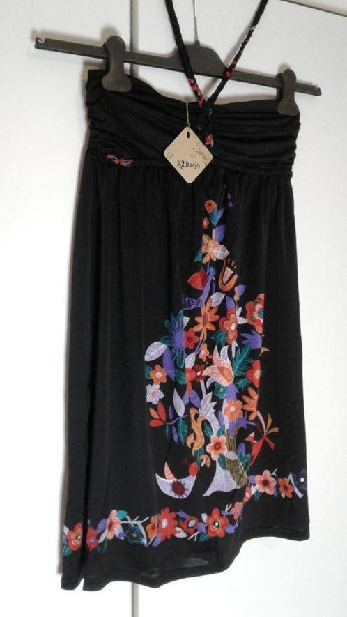 Robe bain de soleil Neuve avec étiquette avec motif fleurs, Vêtements | Femmes, Robes, Neuf, Enlèvement ou Envoi