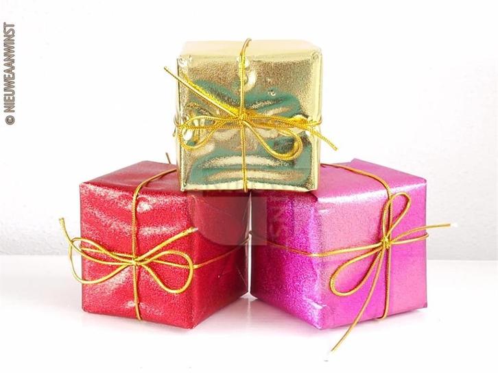 3 decoratieve Sinterklaas cadeautjes pakjesavond – 7.5cm, Diversen, Sinterklaas, Verzenden