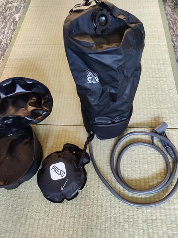 Campingdouche, draagbare douche, zonnedouche beschikbaar voor biedingen