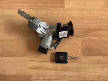 nissan micra K12 contactslot + sleutel 2002 tot 2010 beschikbaar voor biedingen