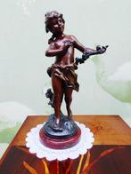 Statue Art Nouveau d'August Moreau, Antiquités & Art, Antiquités | Bronze & Cuivre, Enlèvement ou Envoi