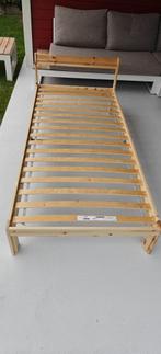 Bedframe en lattebodem, Huis en Inrichting, Ophalen, Zo goed als nieuw