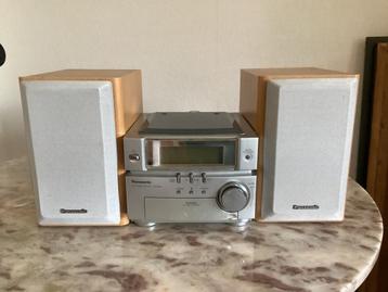 Radio stereo beschikbaar voor biedingen