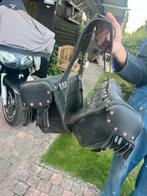 2 lederen oude zadeltassen moto, Motoren, Accessoires | Koffers en Tassen, Ophalen, Gebruikt