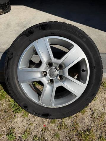Audi velgen met winterbanden 205 55 16 beschikbaar voor biedingen