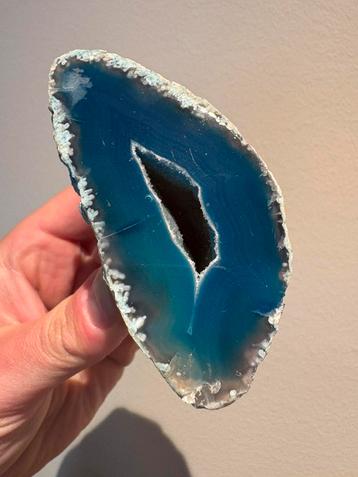 Agaat geode uit Zwitserland beschikbaar voor biedingen