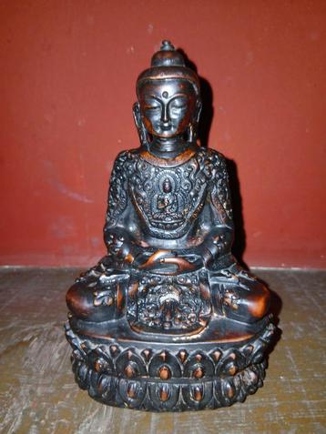 Buddhabeeld uit Azobé beschikbaar voor biedingen