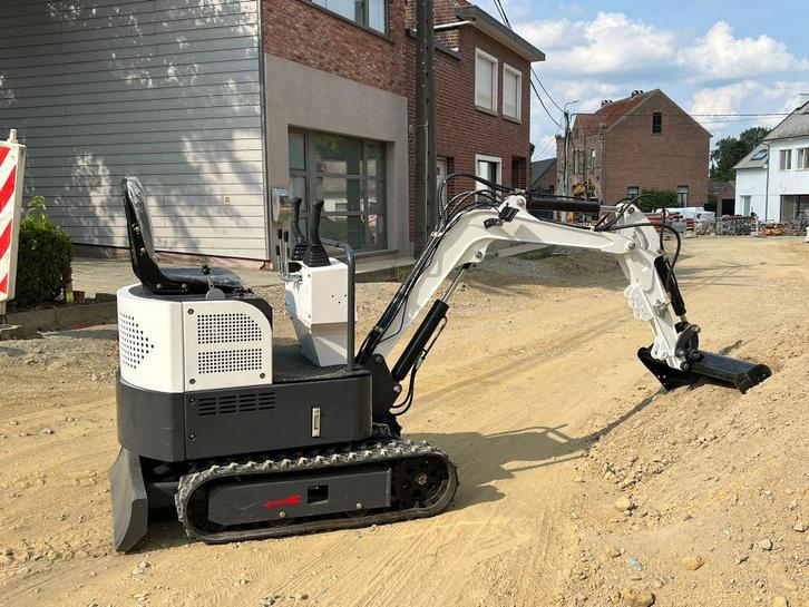 Nieuwe mini graver / bobcat kleuren, Zakelijke goederen, Machines en Bouw | Kranen en Graafmachines, Graafmachine, Ophalen