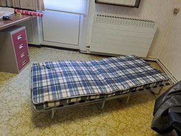 opklapbaar bed beschikbaar voor biedingen
