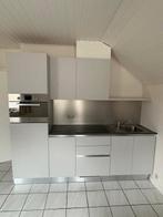 Cuisine compacte moderne - 2 ans - très bon état, Maison & Meubles, Gris, Composite, Comme neuf, Enlèvement