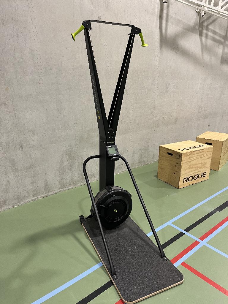 Concept 2 Ski Erg PM5 (met floor stand v2), Sport en Fitness, Fitnessapparatuur, Ophalen, Zo goed als nieuw, Overige typen