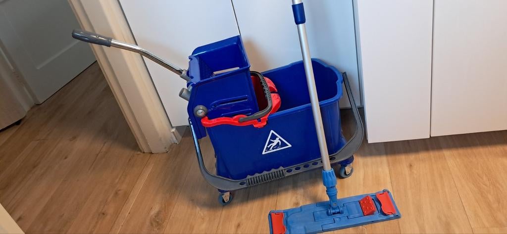 Vlakmopsysteem met rolemmer en pers, Maison & Meubles, Produits de nettoyage, Seau, Bac ou Chariot à balais, Enlèvement