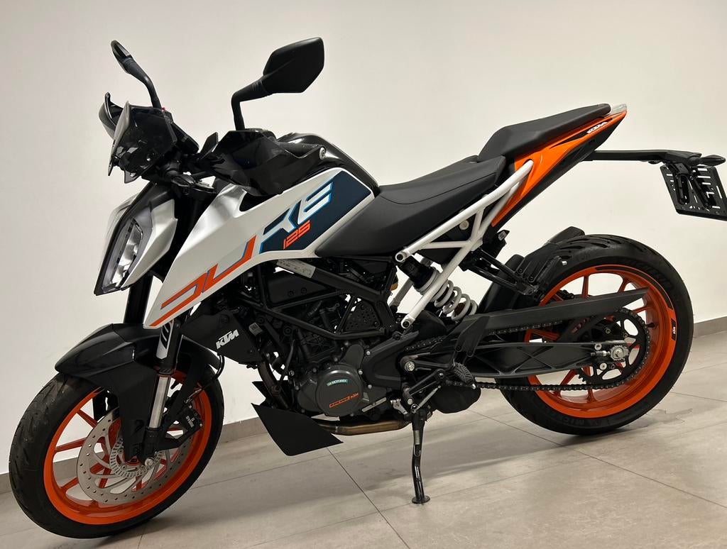 Ktm Duke 125, Motos, Motos | KTM, Permis Moto A1 minimum, Éclairage LED, 1 cylindre, Manuelle