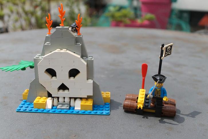 LEGO System 6248 Pirates Volcano Island de 1996, Enfants & Bébés, Jouets | Duplo & Lego, Utilisé, Lego, Ensemble complet, Enlèvement ou Envoi