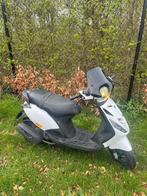 2019 Piaggio Zip A-klasse (zonder rijbewijs), Fietsen en Brommers, Zip, Klasse A (25 km/u), Zo goed als nieuw, Benzine