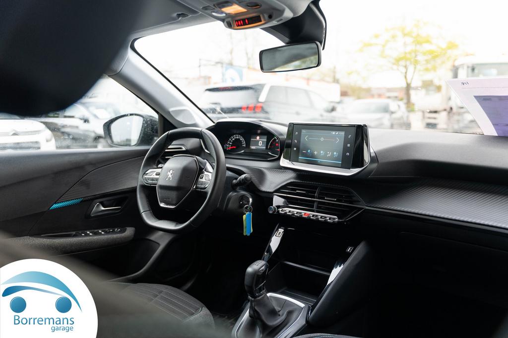 Peugeot 208 STYLE Carplay/Camera/Lane Assist/Cruise-Limit/., Auto's, Peugeot, 0 kg, 1199 cc, 0 kg, Bedrijf