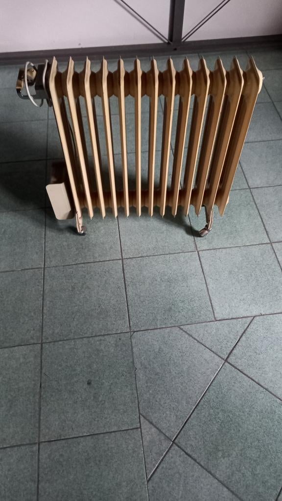 Radiateur à huile électrique, Bricolage & Construction, Enlèvement