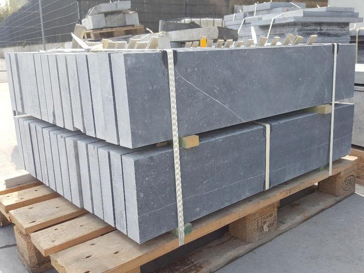 Bordures EN DIRECT du tailleur de pierre 100% belge!, Bricolage & Construction, Vitres, Châssis & Fenêtres, Neuf, Enlèvement