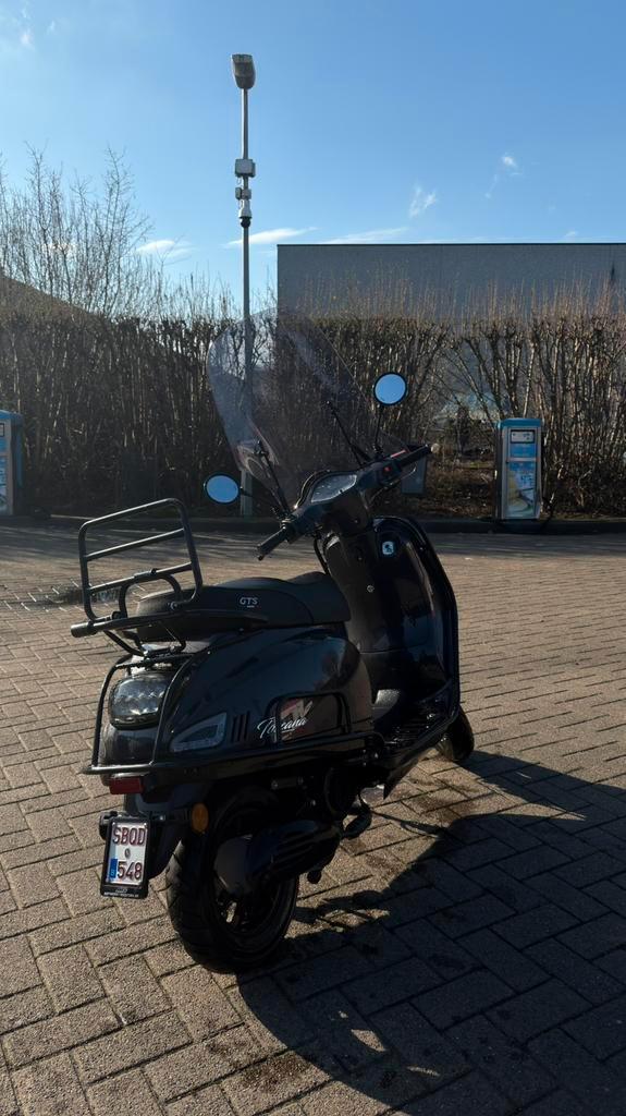 GTS Toscana Dynamic klasse B, Vélos & Vélomoteurs, Scooters | Marques Autre, Comme neuf, Classe B (45 km/h), Essence, Enlèvement