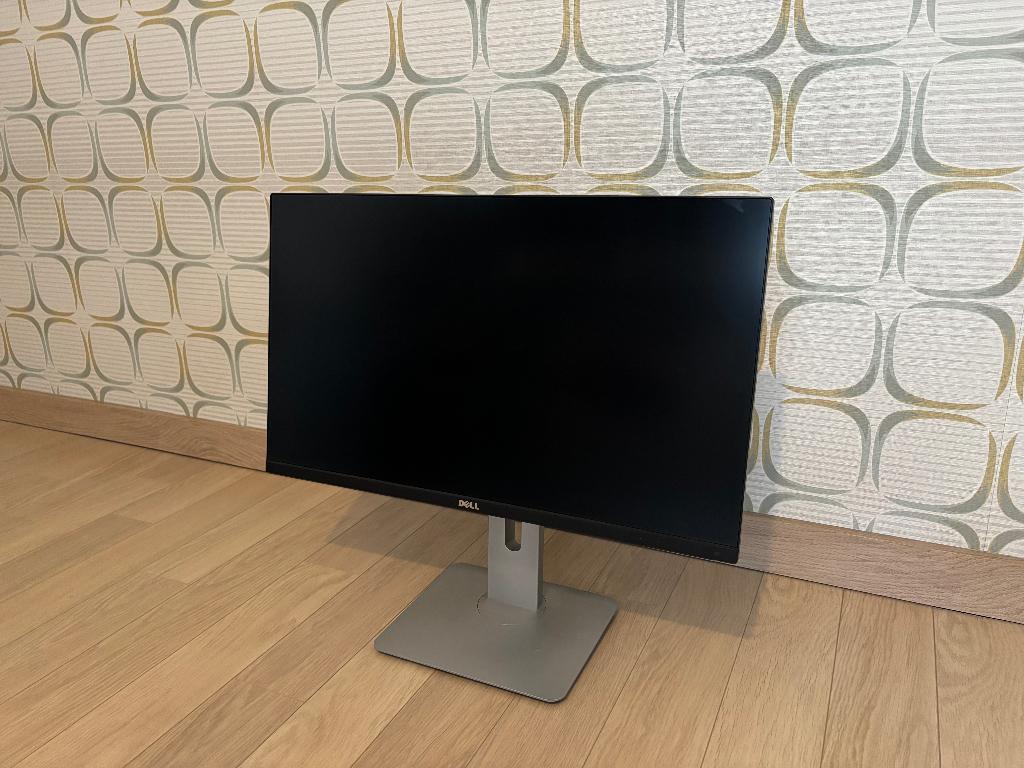 Dell Ultrasharp 25" monitor, Computers en Software, Monitoren, Gebruikt, 60 Hz of minder, DisplayPort, HDMI, In hoogte verstelbaar