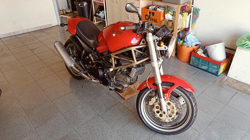 Ducatie Monster 750 1998, Motoren, 2 cilinders, Sportuitlaat, Occasion, Motorrijbewijs A