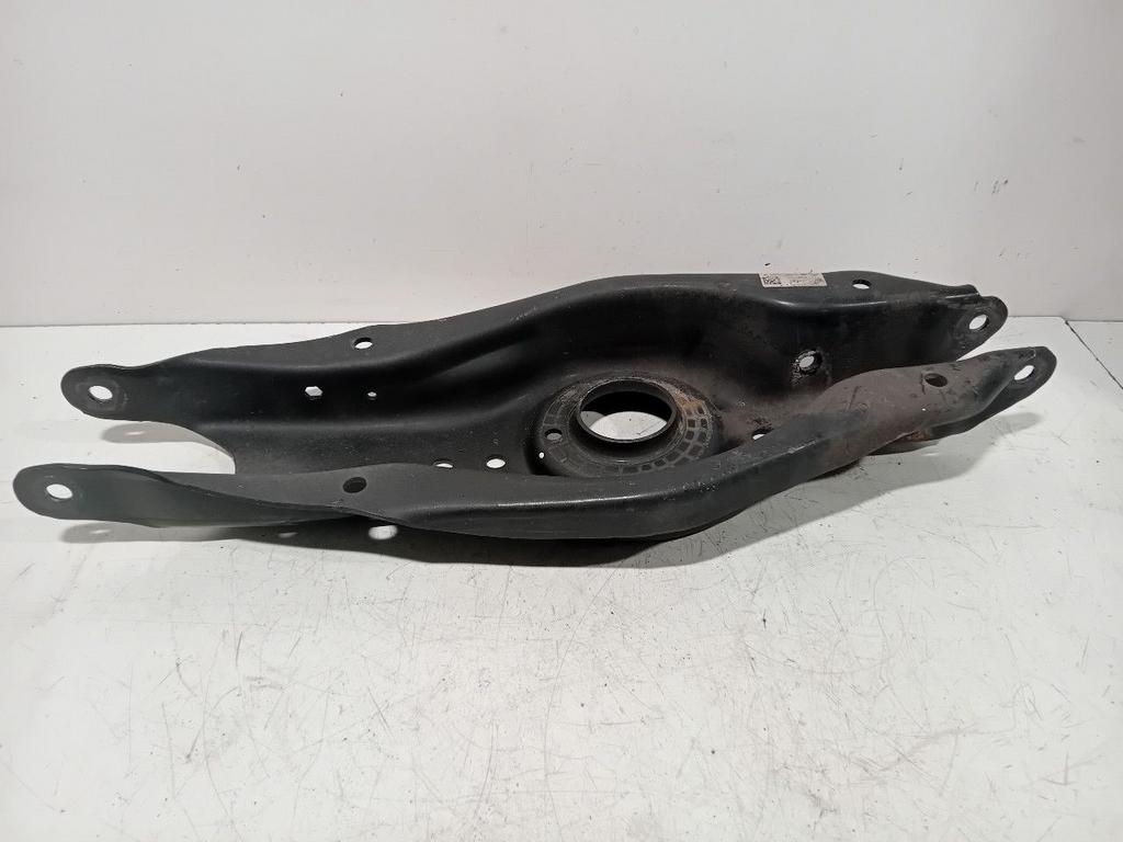 Draagarm links achter Mercedes-Benz EQ-Klasse, Onderdelen@venauto.nl, Van der Ven Autorecycling B.V., Gebruikt, Ettenseweg 76, 4706 PB Roosendaal, The Netherlands