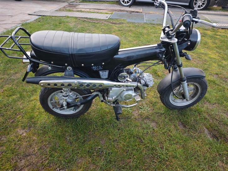 Dax SkyTeam 50cc  B klasse  met papieren in orde, Fietsen en Brommers, Brommers | Honda, Ophalen