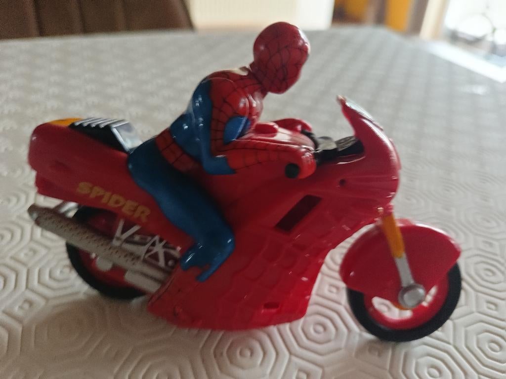 Spider Man en Moto Collection, Collections, Enlèvement