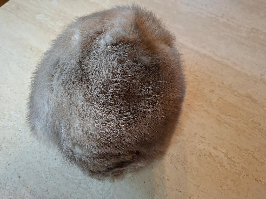 Chapeau élégant pour femme en vison véritable, Vêtements | Femmes, Bonnets, Écharpes & Gants, Comme neuf, Bonnet, Taille 46/48 (XL) ou plus grande