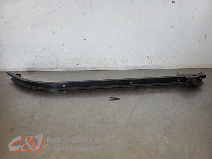 Schuifdeurrail links van een Mercedes V-Klasse, Gebruikt, -, Ophalen of Verzenden, -