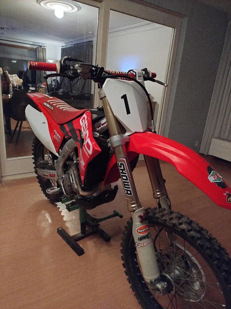 Honda CRF 250 année 2020, Motos, Motos | Honda, Occasion, Plus de 35 kW, Particulier, Moto de cross