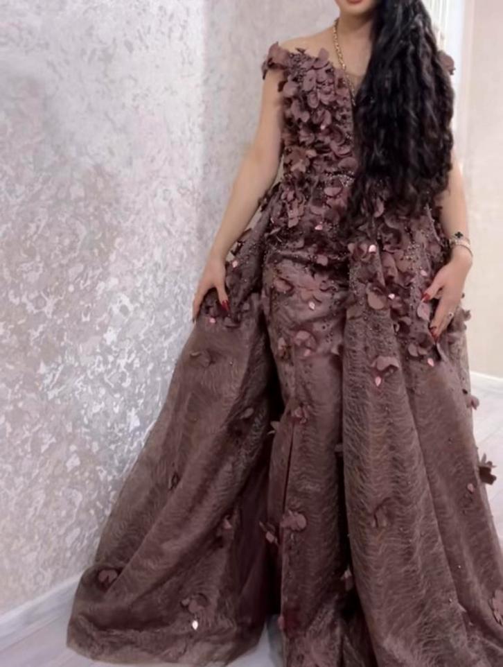 Très impressionnant, féminin et élégant, Vêtements | Femmes, Habits de circonstance, Comme neuf, Enlèvement