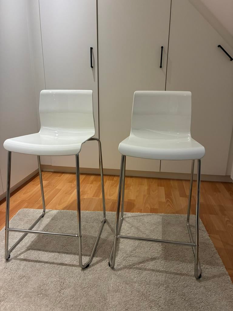 2 ikea barkrukken glenn 66cm., Huis en Inrichting, Barkrukken, Ophalen, Zo goed als nieuw