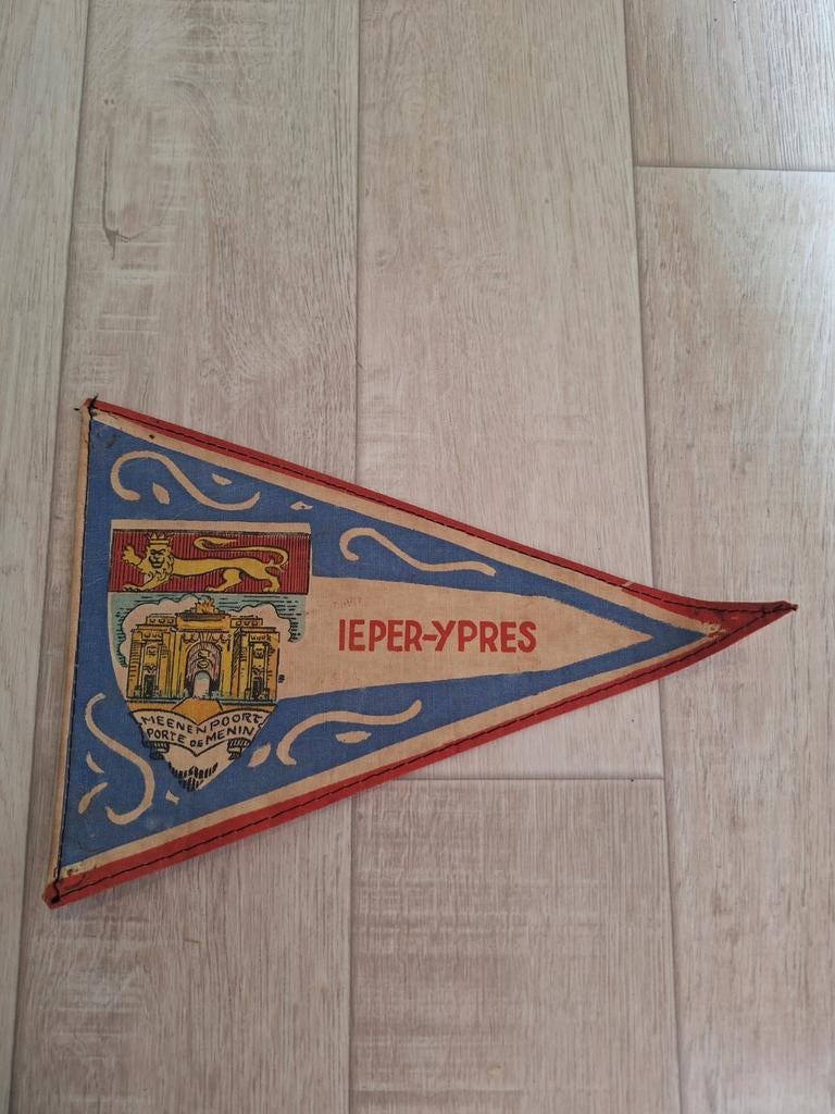 Oude wimpel ieper, Diversen, Vlaggen en Wimpels, Ophalen