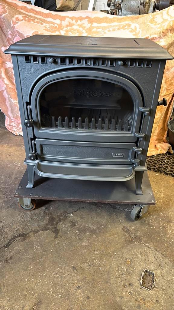 Hout en kolenkachel Saey 92 in zeer goede staat, Maison & Meubles, Poêles, Poêle à charbon, Bois, Enlèvement