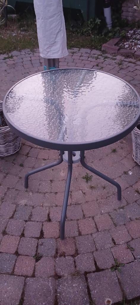 Kleine tafel voor tuin en terras, Ophalen, Gebruikt, Rond, Metaal