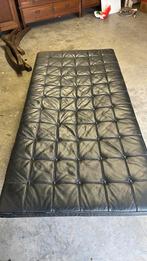 Daybed, Caravans en Kamperen, Luchtbedden, Ophalen, Zo goed als nieuw