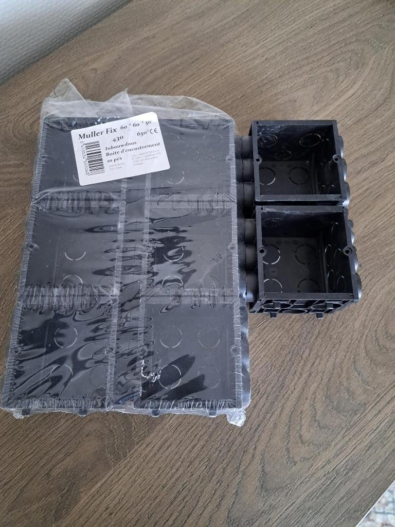 12 Boîtes d'encastrement (Blochets), Enlèvement ou Envoi, Neuf, Autres types